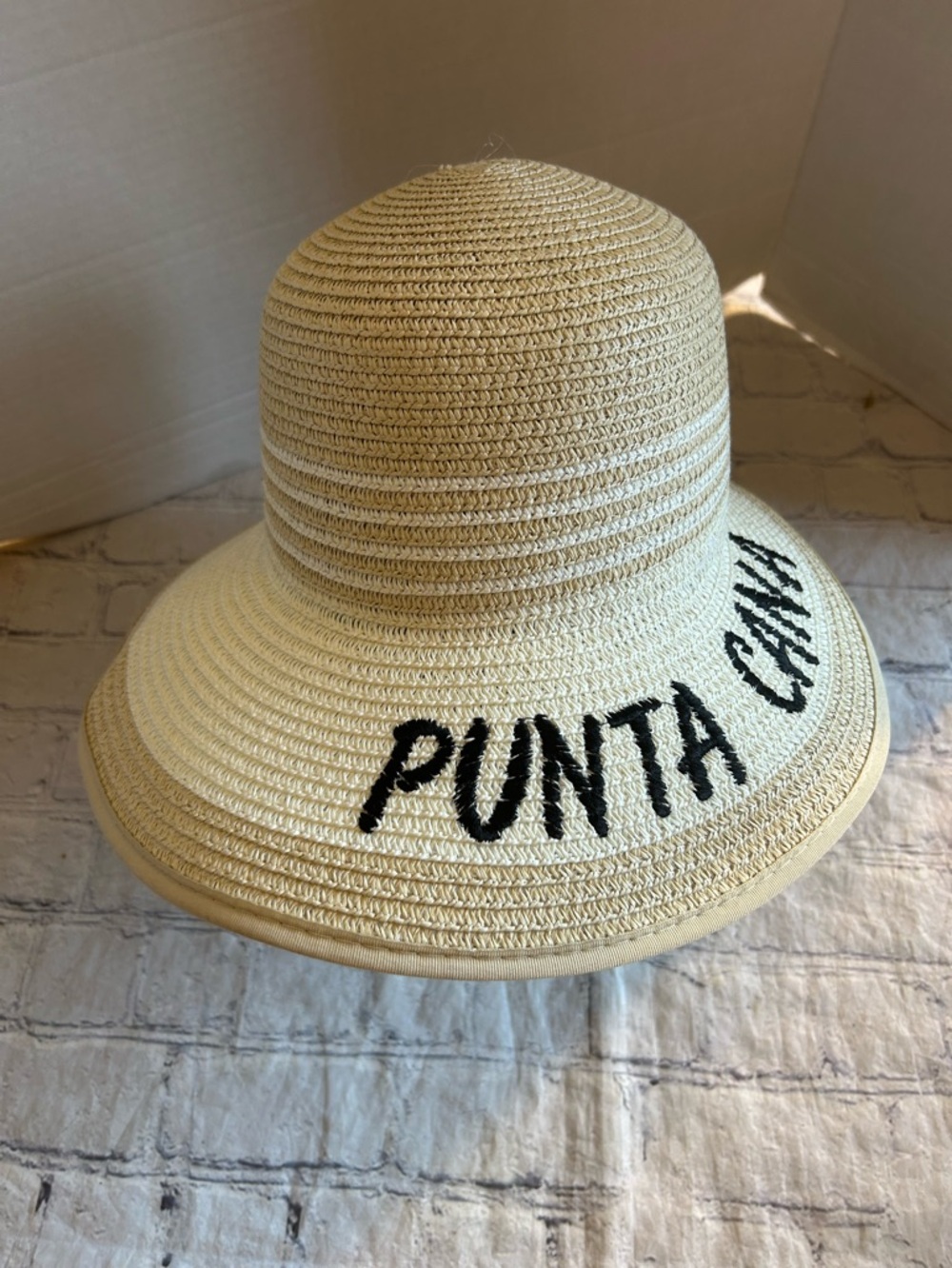 SAPOM 100% ORIGINAL SOUVENIR STRAW WIDE BRIMMED PUNTA CANA EMBROIDERED HAT